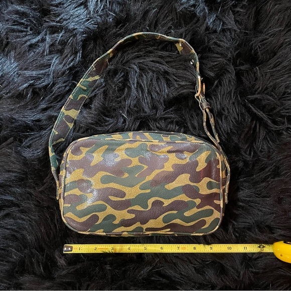 Camouflage Shoulder Bag - Picture 3 of 7